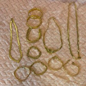 Lot of 11 Napier Gold-Tone Women's Jewelry Necklaces & Bracelets +Secret Bonus